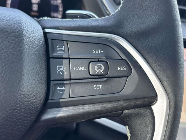 2026 Jeep Grand Cherokee GRAND CHEROKEE L LIMITED RESERVE 4X4