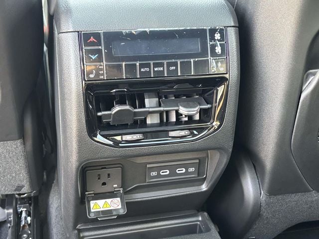 2026 Jeep Grand Cherokee GRAND CHEROKEE L LIMITED RESERVE 4X4