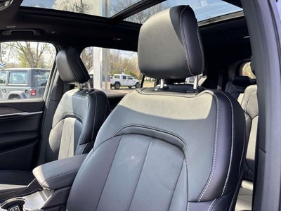 2026 Jeep Grand Cherokee GRAND CHEROKEE L LIMITED RESERVE 4X4