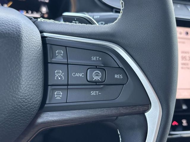 2026 Jeep Grand Cherokee GRAND CHEROKEE L LIMITED RESERVE 4X4