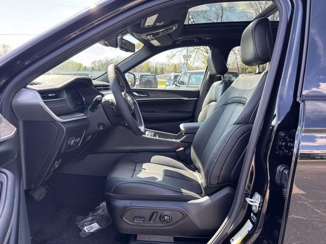 2026 Jeep Grand Cherokee GRAND CHEROKEE L LIMITED RESERVE 4X4