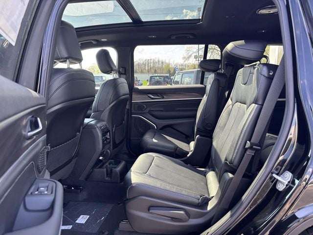 2026 Jeep Grand Cherokee GRAND CHEROKEE L LIMITED RESERVE 4X4