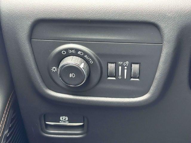 2027 Jeep Grand Cherokee L GRAND CHEROKEE L SUMMIT 4X4