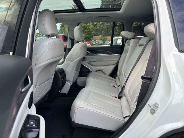 2022 Jeep Grand Cherokee Overland 4x4