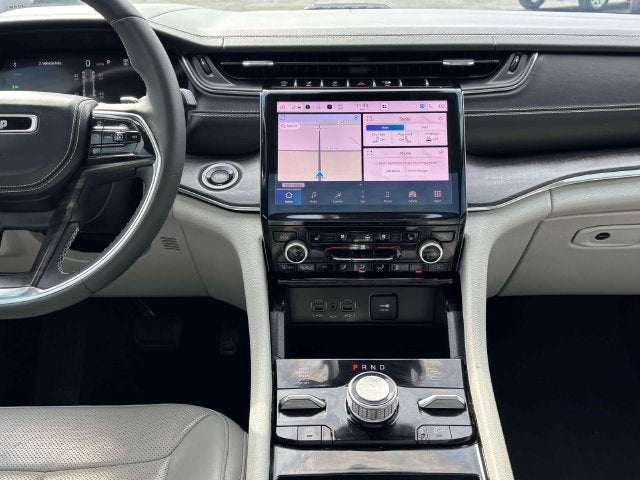 2022 Jeep Grand Cherokee Overland 4x4
