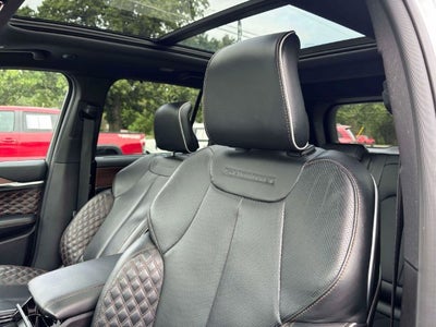 2022 Jeep Grand Cherokee Summit 4x4