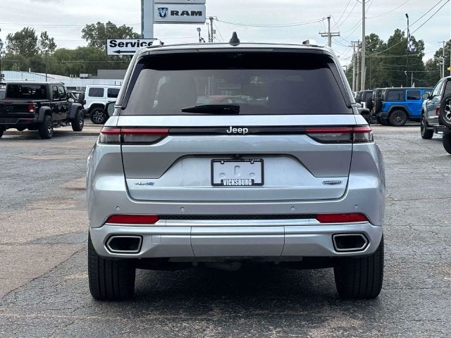 2022 Jeep Grand Cherokee Summit 4x4