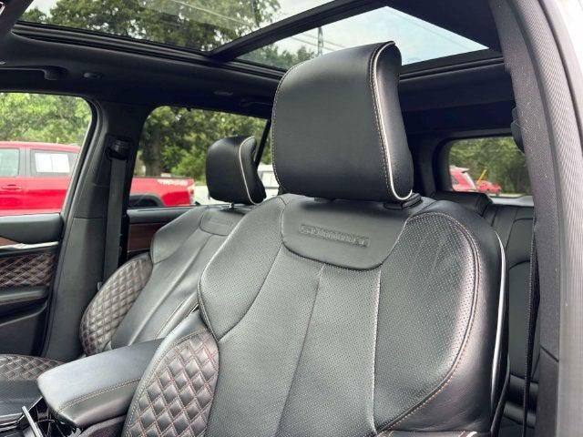 2022 Jeep Grand Cherokee Summit 4x4