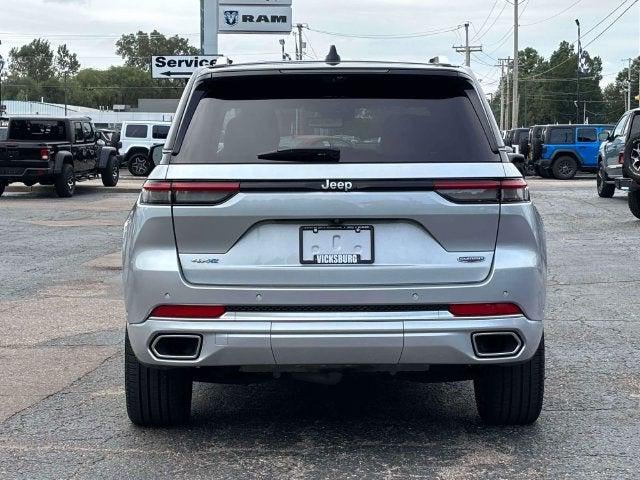 2022 Jeep Grand Cherokee Summit 4x4