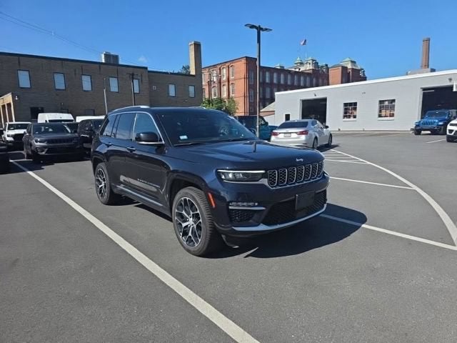 2023 Jeep Grand Cherokee Summit Reserve