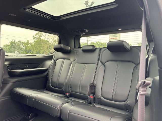 2026 Jeep Grand Wagoneer GRAND WAGONEER UPLAND 4X4