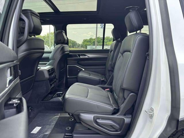 2026 Jeep Grand Wagoneer GRAND WAGONEER UPLAND 4X4