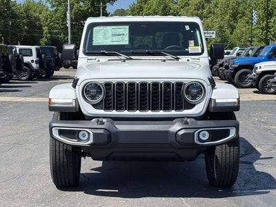 2026 Jeep Gladiator GLADIATOR SAHARA 4X4