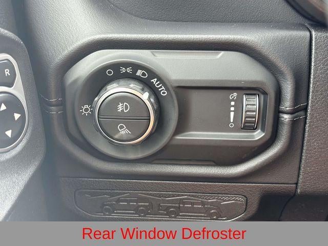 2026 Jeep Gladiator GLADIATOR SAHARA 4X4