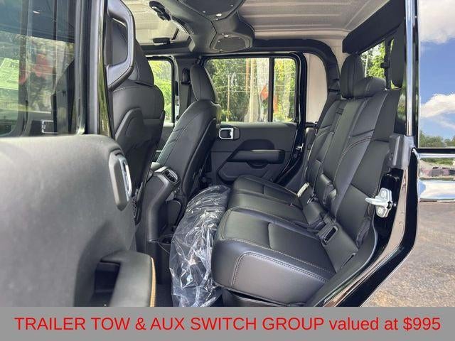 2026 Jeep Gladiator GLADIATOR SAHARA 4X4