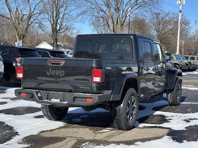 2026 Jeep Gladiator GLADIATOR SAHARA 4X4
