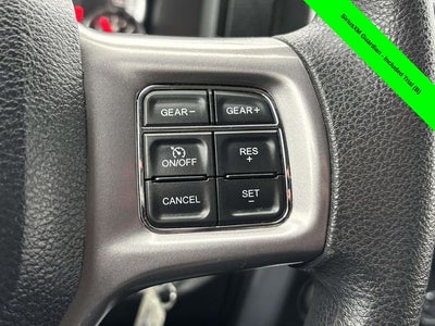 2023 RAM 1500 Classic SLT Crew Cab 4x4 5'7' Box