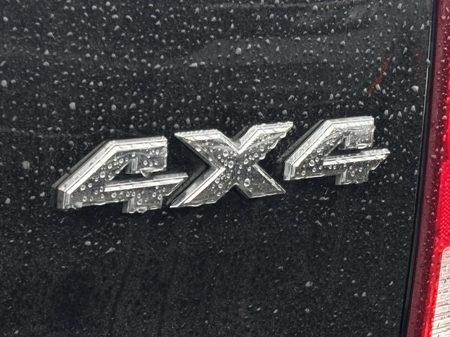 2023 RAM 1500 Classic SLT Crew Cab 4x4 5'7' Box