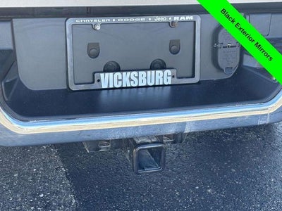 2022 RAM 1500 Big Horn Crew Cab 4x4 5'7' Box