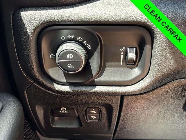 2023 RAM 1500 Big Horn Crew Cab 4x4 5'7' Box