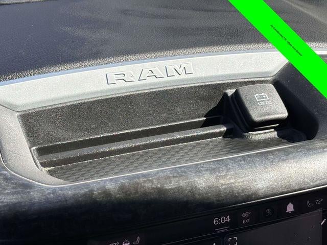 2022 RAM 1500 Big Horn Crew Cab 4x4 6'4' Box