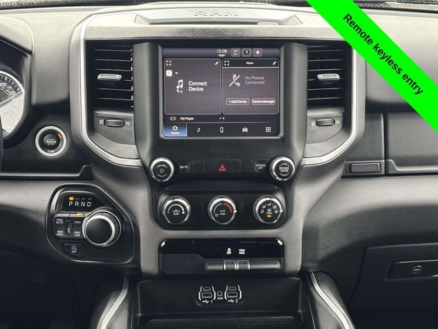 2022 RAM 1500 Big Horn Crew Cab 4x4 6'4' Box