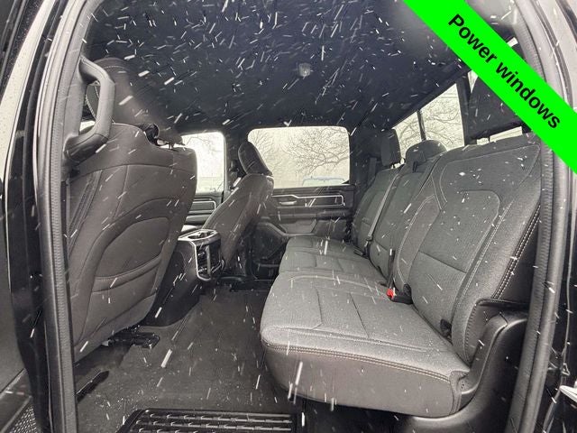 2022 RAM 1500 Big Horn Crew Cab 4x4 6'4' Box