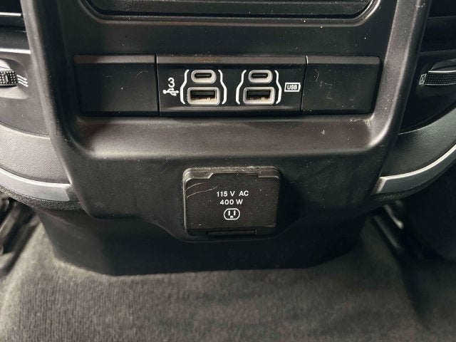 2020 RAM 1500 Big Horn Quad Cab 4x4 6'4' Box