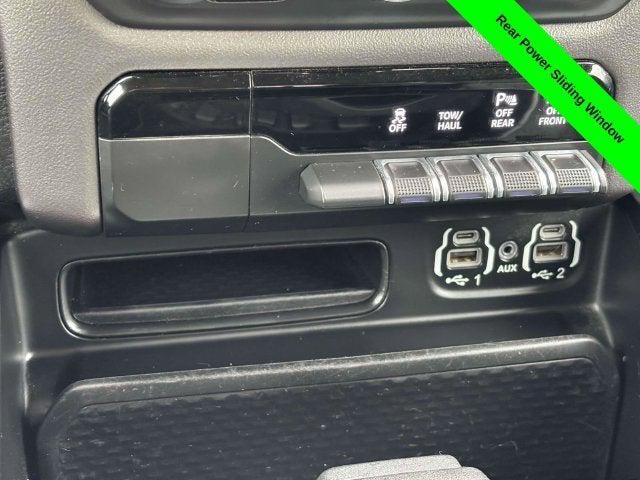 2020 RAM 1500 Big Horn Quad Cab 4x4 6'4' Box