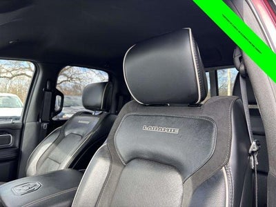 2019 RAM 1500 Laramie Quad Cab 4x4 6'4' Box