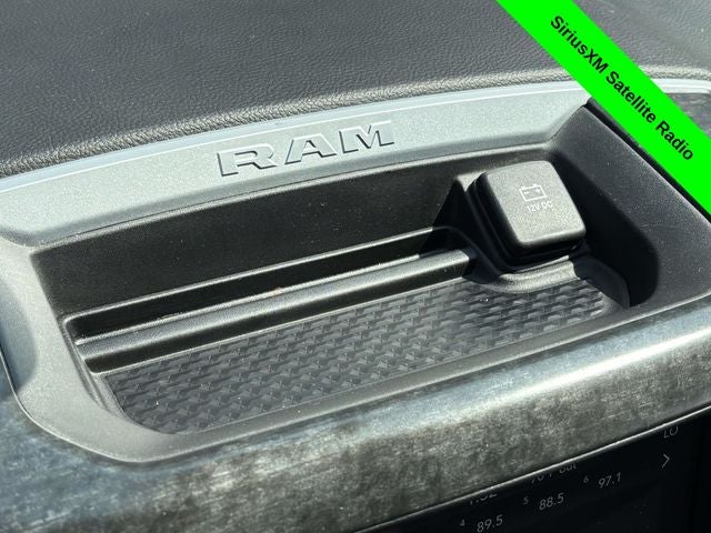 2020 RAM 1500 Big Horn Crew Cab 4x4 5'7' Box