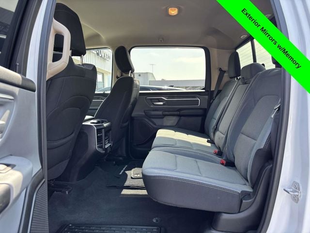 2020 RAM 1500 Big Horn Crew Cab 4x4 5'7' Box