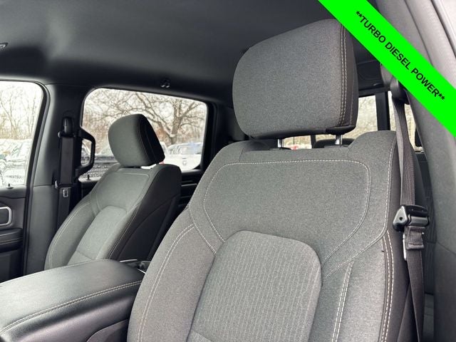 2023 RAM 1500 Big Horn Crew Cab 4x4 5'7' Box