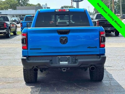 2023 RAM 1500 Big Horn Crew Cab 4x4 5'7' Box
