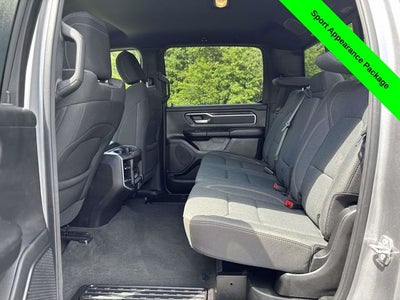 2022 RAM 1500 Big Horn Crew Cab 4x4 5'7' Box