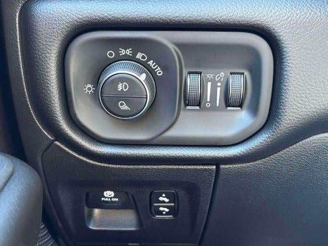 2027 RAM 1500 RAM 1500 BIG HORN CREW CAB 4X4 5'7' BOX