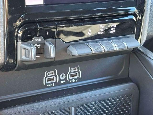 2027 RAM 1500 RAM 1500 BIG HORN CREW CAB 4X4 5'7' BOX