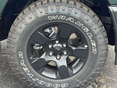 2027 RAM 1500 RAM 1500 WARLOCK CREW CAB 4X4 5'7' BOX