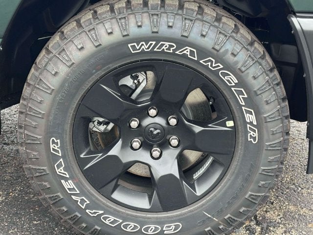 2027 RAM 1500 RAM 1500 WARLOCK CREW CAB 4X4 5'7' BOX