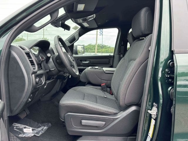 2027 RAM 1500 RAM 1500 WARLOCK CREW CAB 4X4 5'7' BOX
