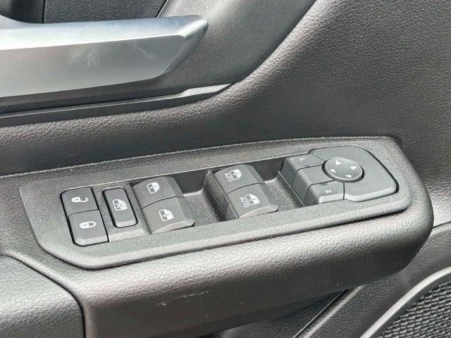 2027 RAM 1500 RAM 1500 WARLOCK CREW CAB 4X4 5'7' BOX