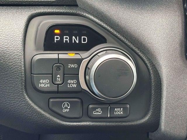 2027 RAM 1500 RAM 1500 WARLOCK CREW CAB 4X4 5'7' BOX