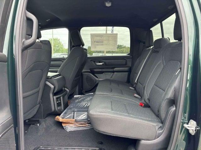 2027 RAM 1500 RAM 1500 WARLOCK CREW CAB 4X4 5'7' BOX