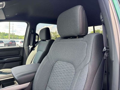 2026 RAM 1500 Express Crew Cab 4x4 5'7' Box
