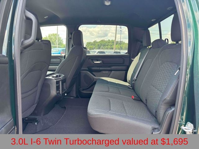 2026 RAM 1500 Express Crew Cab 4x4 5'7' Box