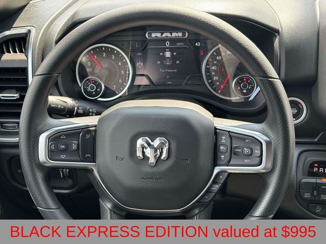 2026 RAM 1500 Express Crew Cab 4x4 5'7' Box