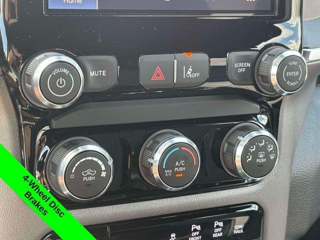 2026 RAM 1500 RAM 1500 EXPRESS CREW CAB 4X4 5'7' BOX