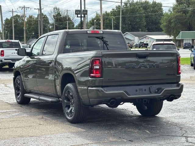 2027 RAM 1500 RAM 1500 EXPRESS CREW CAB 4X4 5'7' BOX