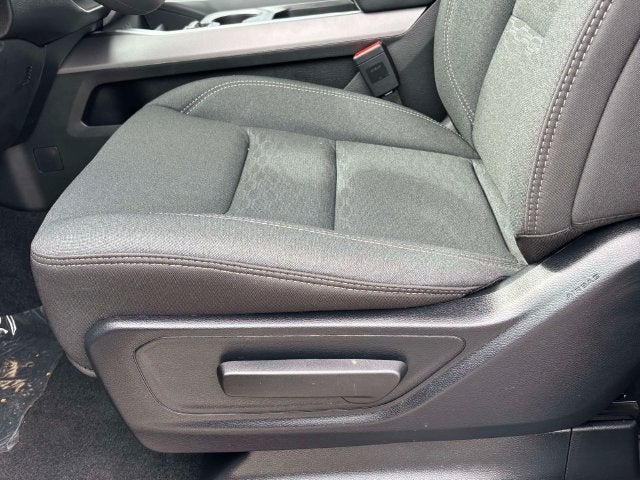2027 RAM 1500 RAM 1500 EXPRESS CREW CAB 4X4 5'7' BOX