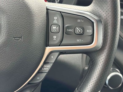 2027 RAM 1500 RAM 1500 EXPRESS CREW CAB 4X4 5'7' BOX